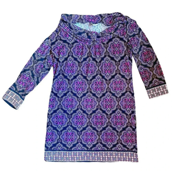 ECI | Long Sleeved Shift Dress (8) - Picture 1 of 5
